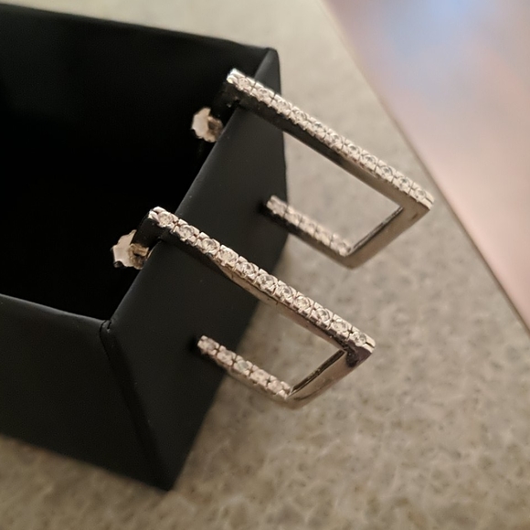 Price ⬇️ Sterling silver rectangular earrings - Picture 2 of 4